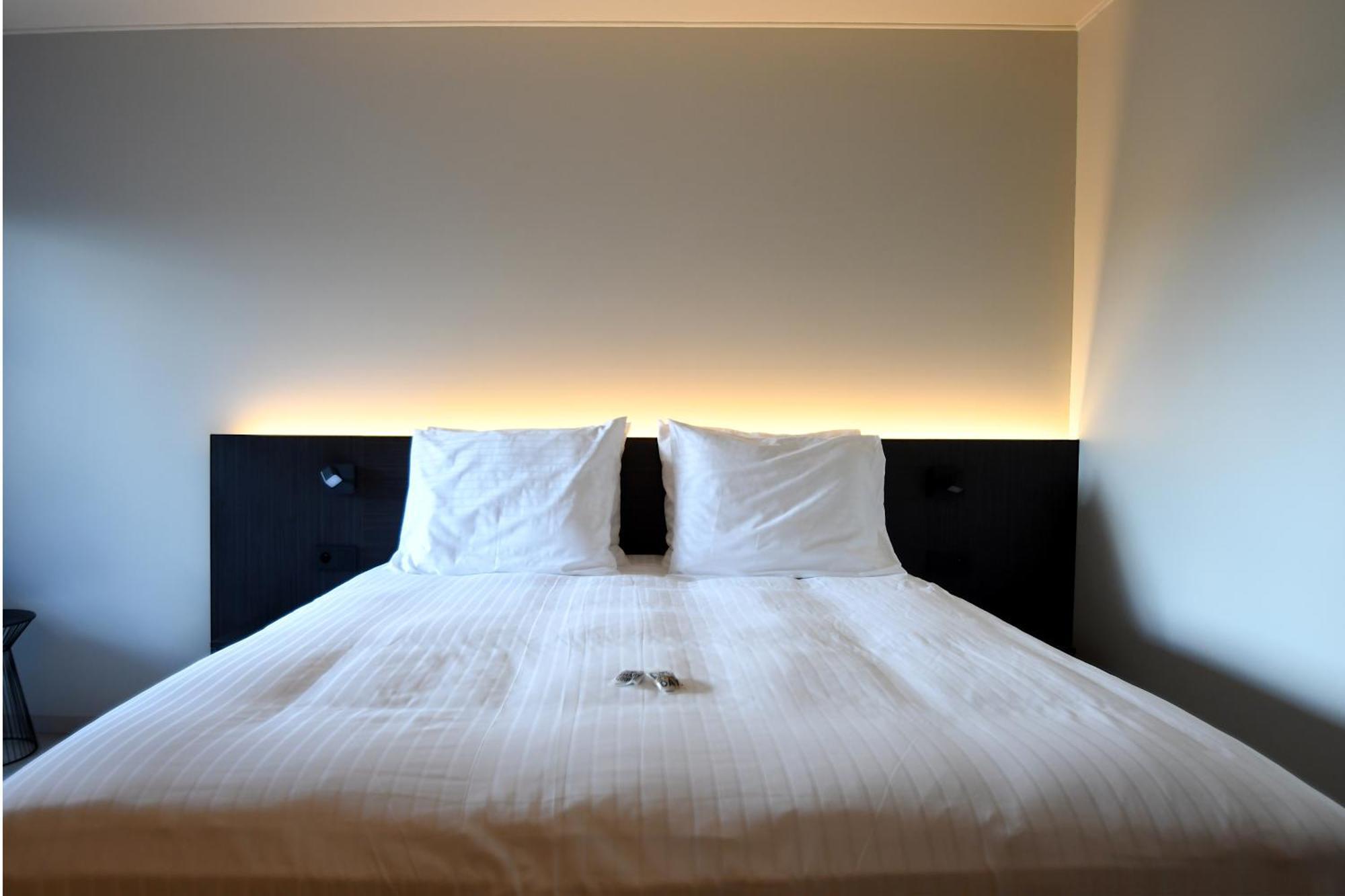Hotel Hallensis Buitenkant foto